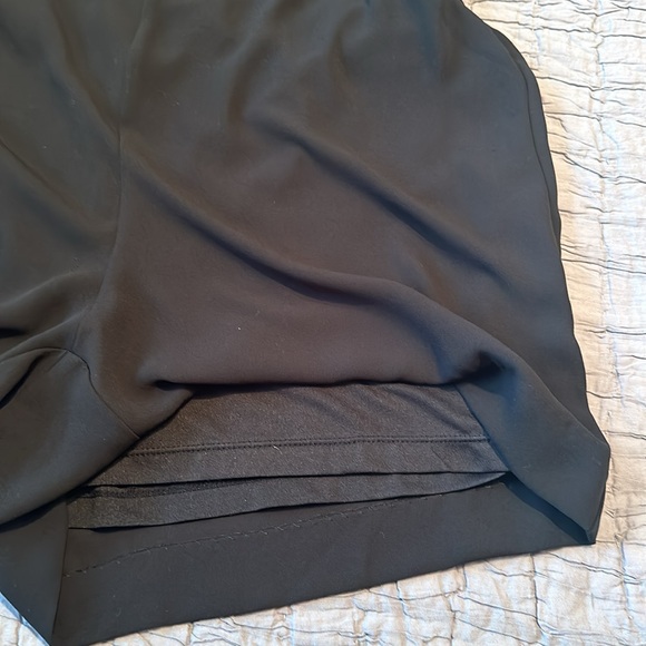 White House Black Market size 6 black romper. - Picture 13 of 14